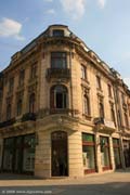 18_2009_old_city_house